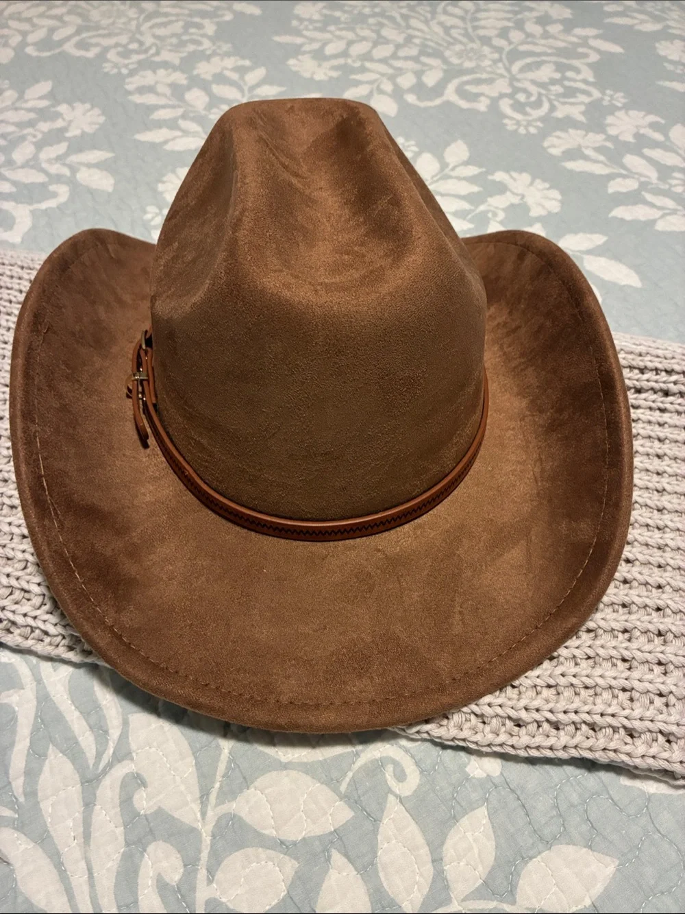Classic Brown Suede Western Hat with Leather Trim
